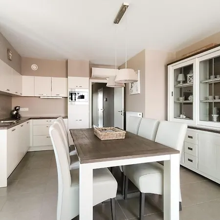 Residentie Crystal Appartement Oostende